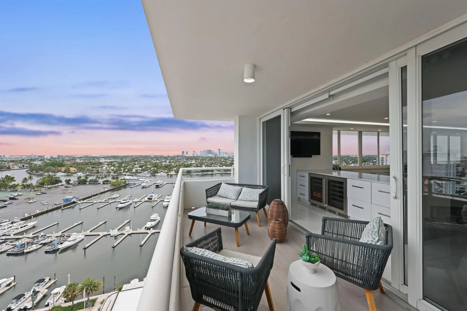 545 S FORT LAUDERDALE BEACH Boulevard # 1703/1704, Fort Lauderdale, FL 33304 — zdjęcie 5
