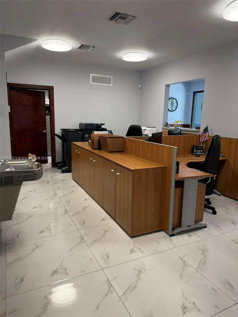 16 SW 1st Ave, Miami, FL 33130 photo 6