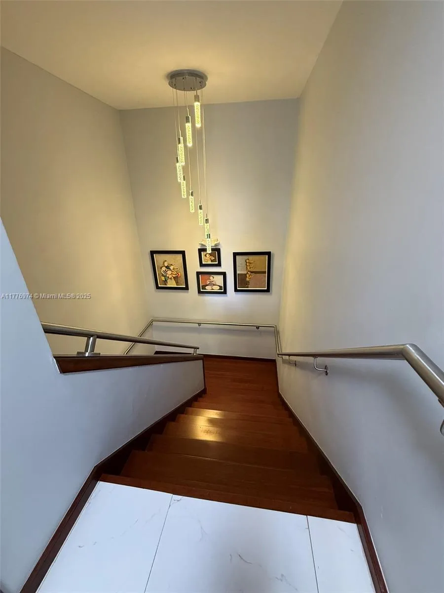 16 SW 1st Ave, Miami, FL 33130 photo 8