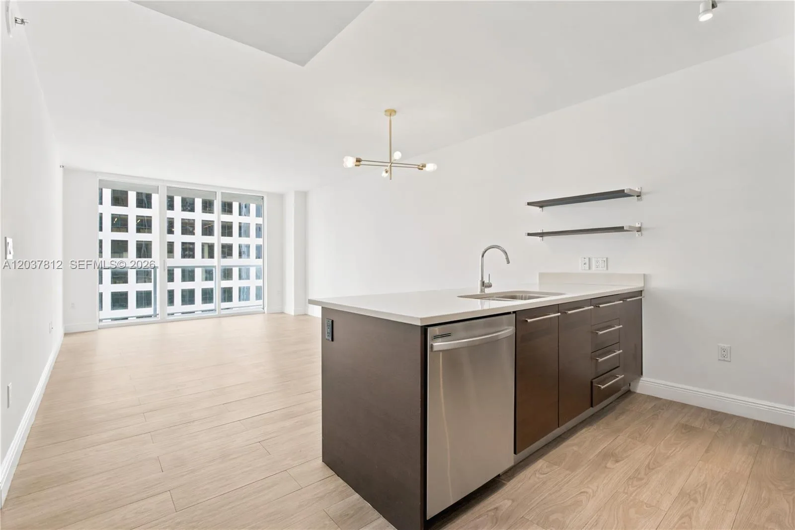 500 Brickell Av # 1906, Miami, FL 33131