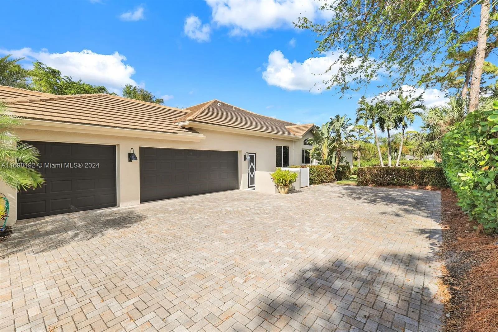 24521 Woodsage Dr, Bonita Springs, FL 33134 photo 5