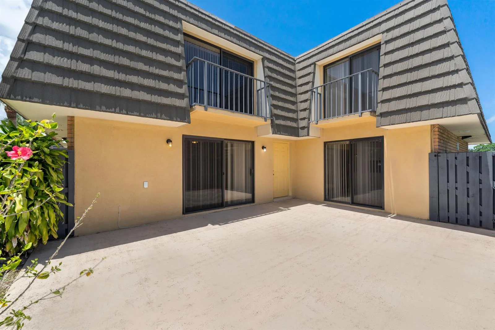 915 9th Way, West Palm Beach, FL 33407