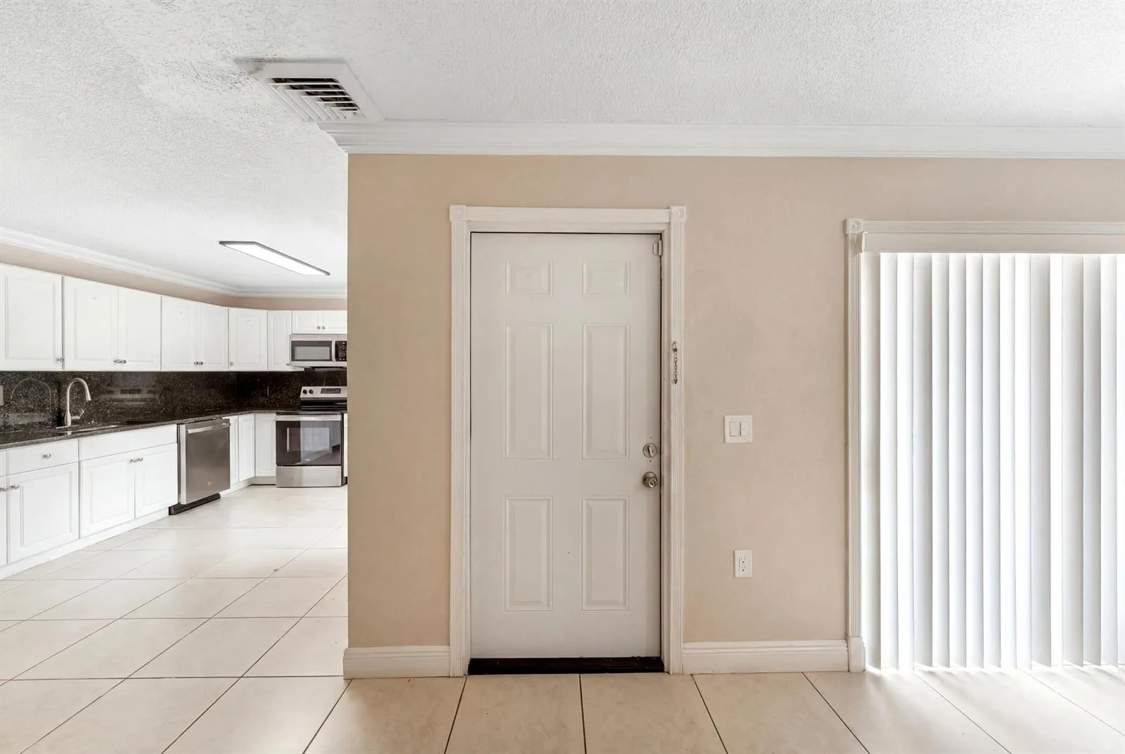 915 9th Way, West Palm Beach, FL 33407 photo 6
