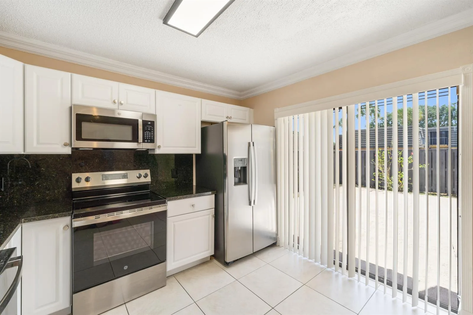 915 9th Way, West Palm Beach, FL 33407 photo 8
