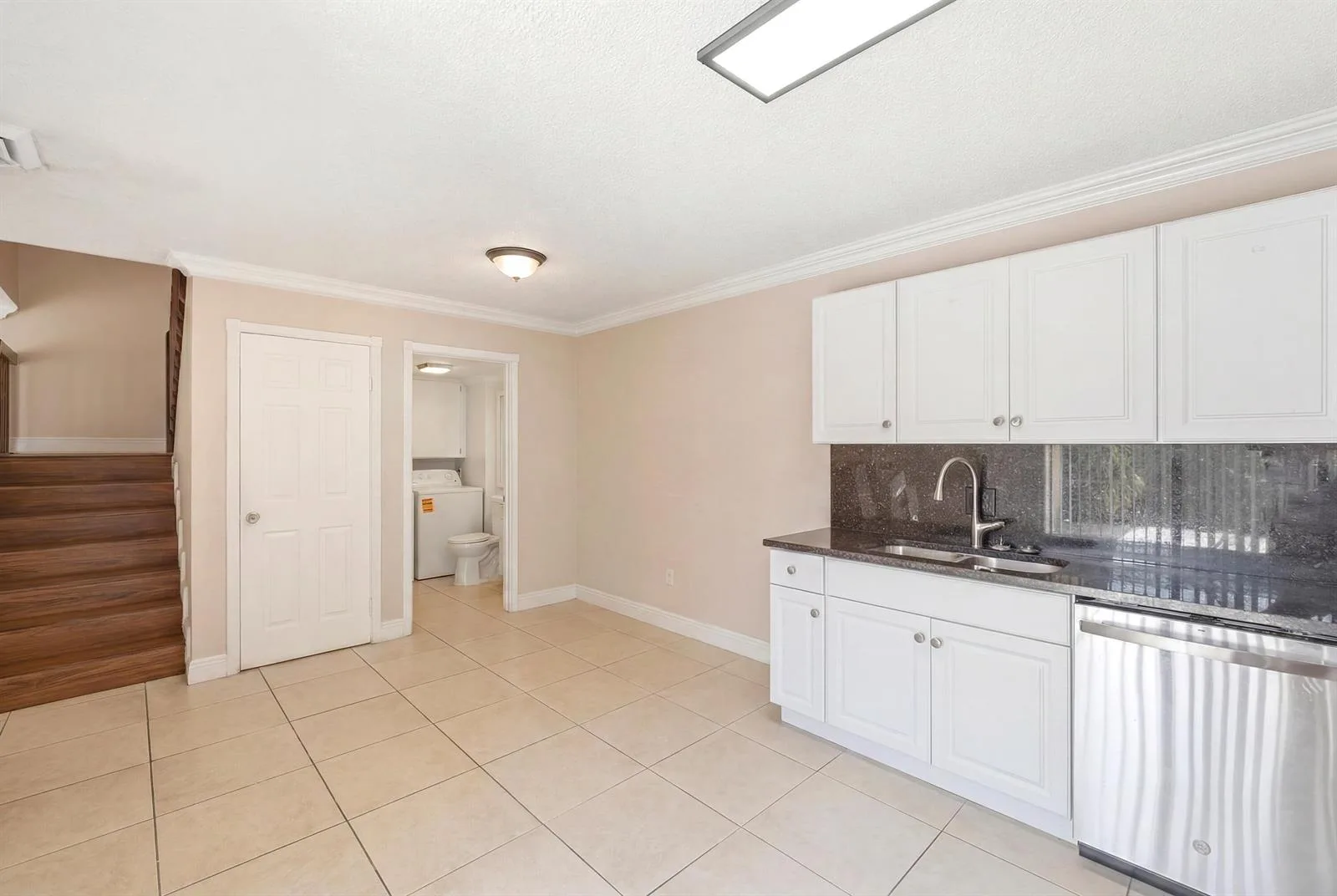 915 9th Way, West Palm Beach, FL 33407 photo 9