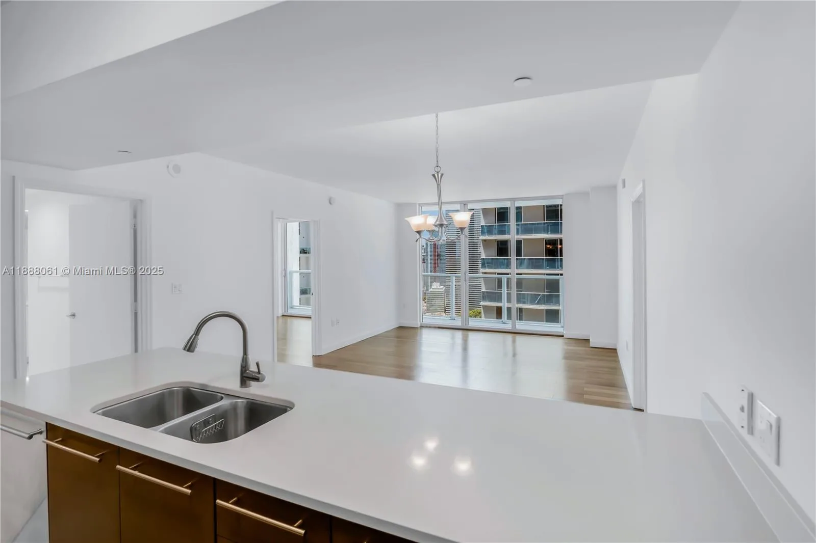55 SE 6th St # 3503, Miami, FL 33131