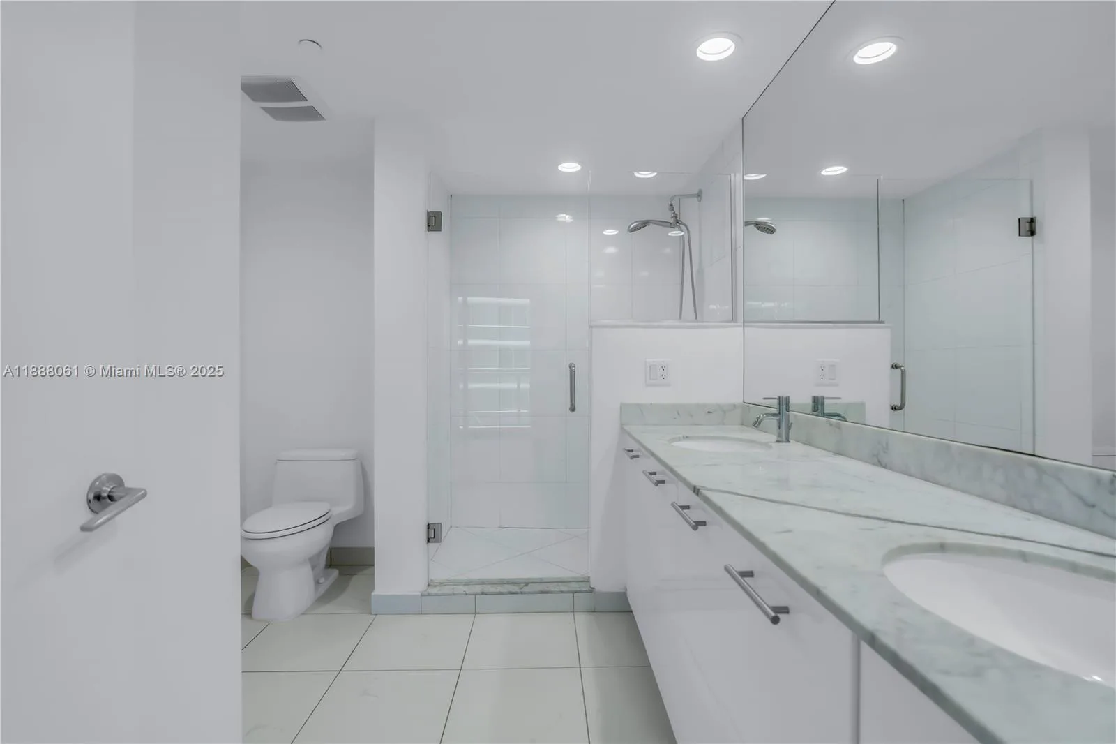 55 SE 6th St # 3503, Miami, FL 33131 photo 11
