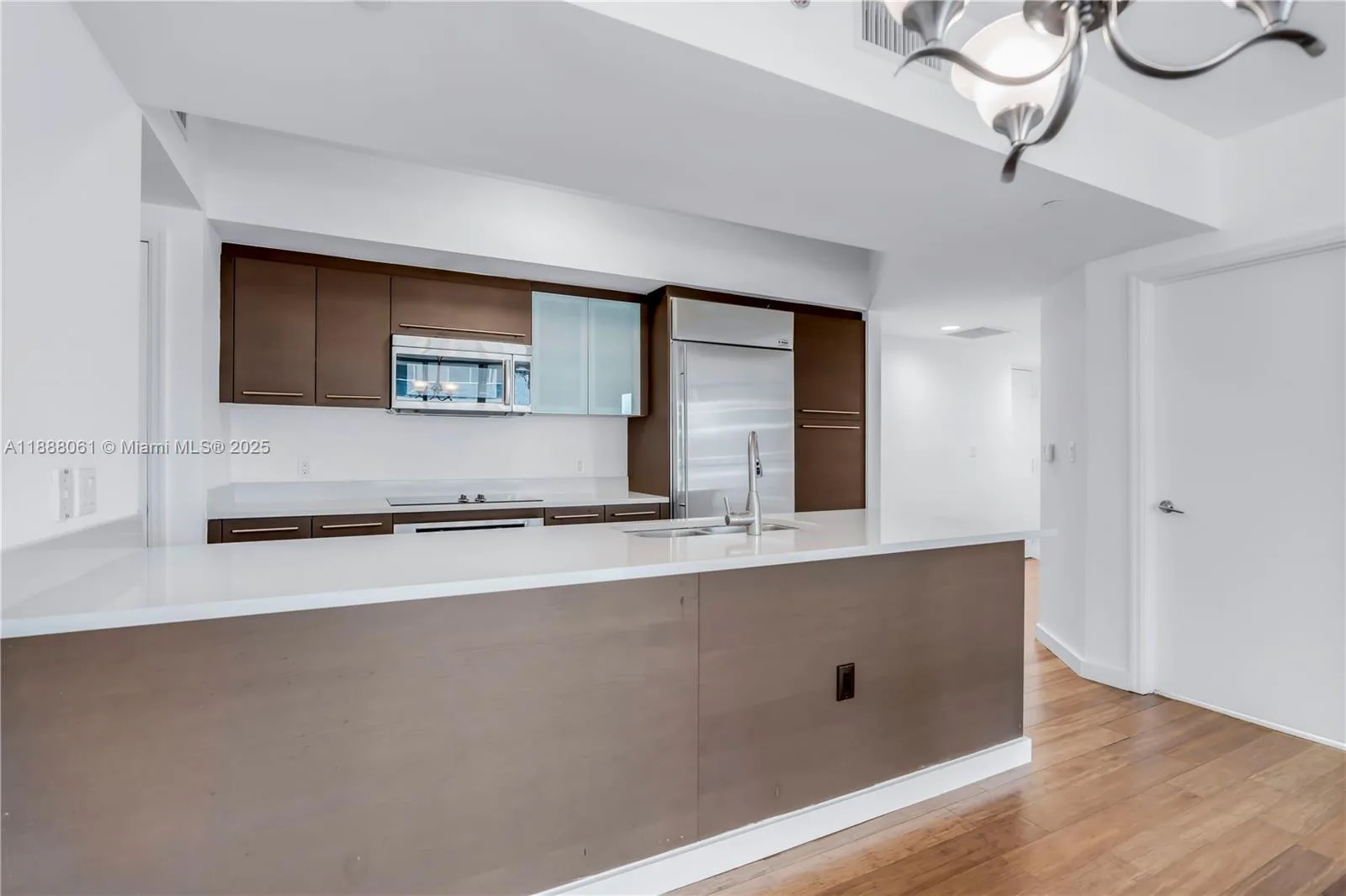 55 SE 6th St # 3503, Miami, FL 33131 photo 4