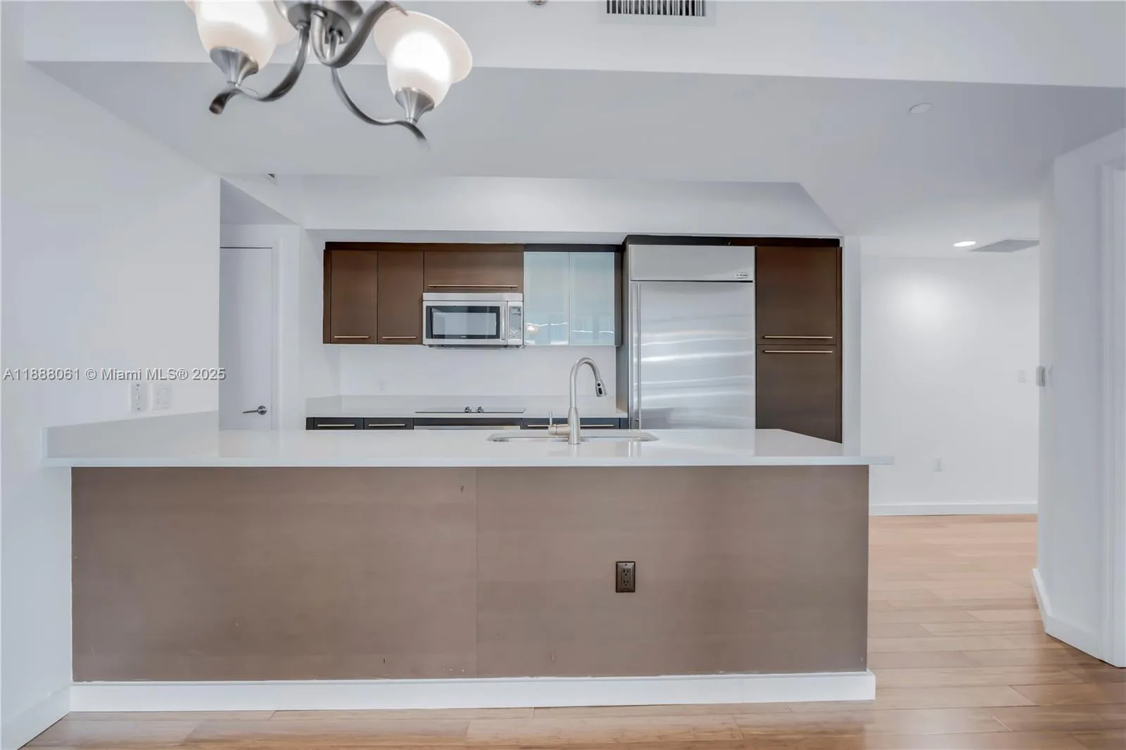 55 SE 6th St # 3503, Miami, FL 33131 photo 5
