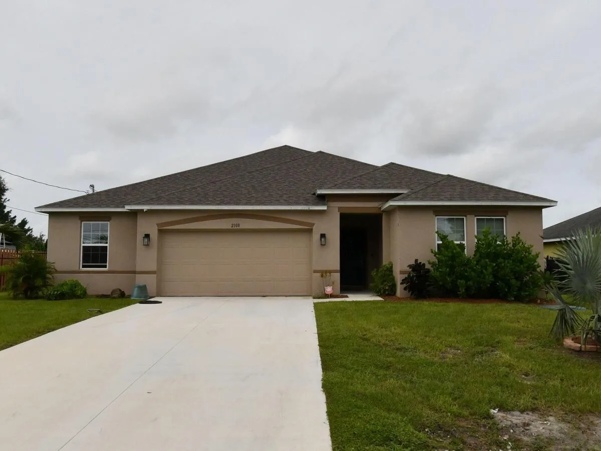 2108 SW Monterrey Lane, Port St. Lucie, FL 34953