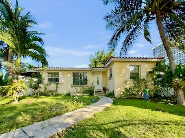 2701 SW 29th Ave, Miami, FL 33133