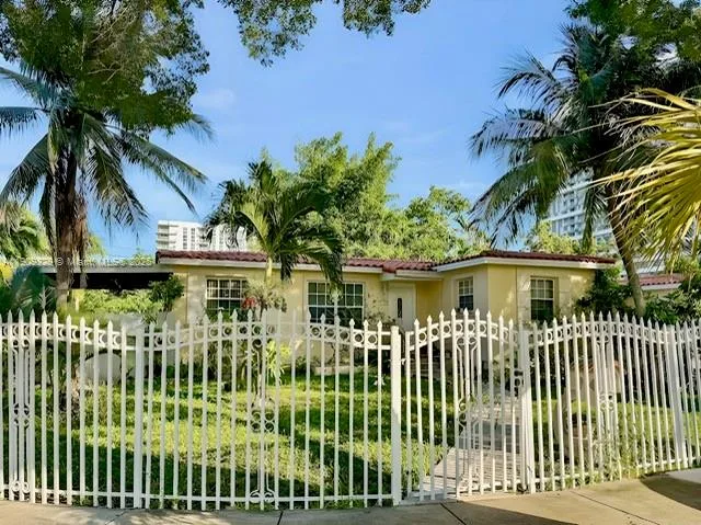 2701 SW 29th Ave, Miami, FL 33133 photo 3