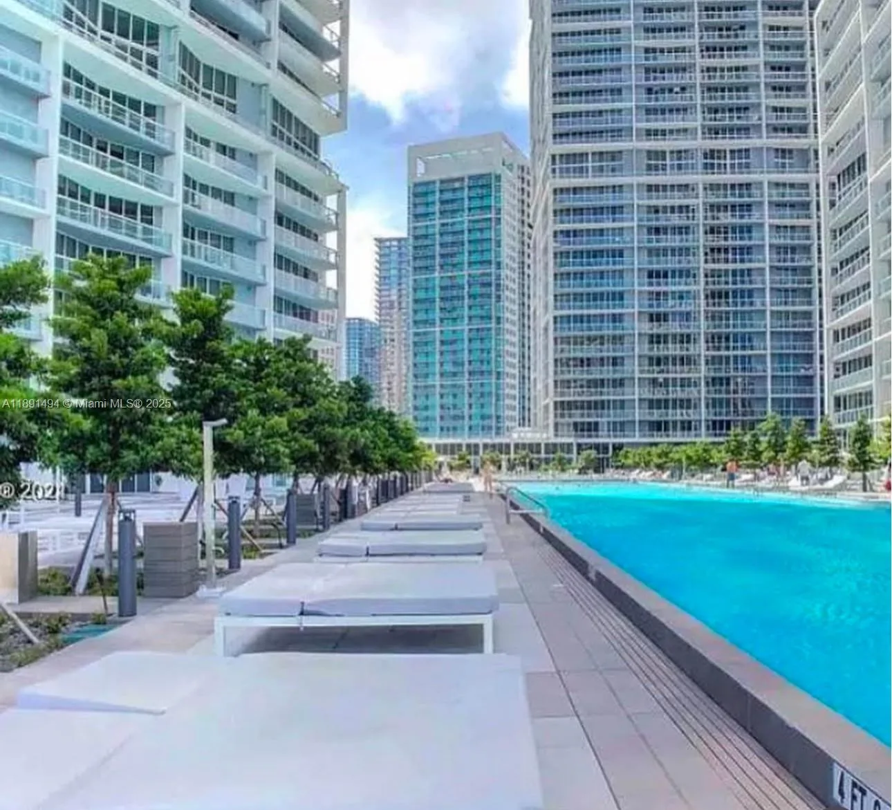 495 Brickell Ave # 3706, Miami, FL 33131 photo 10
