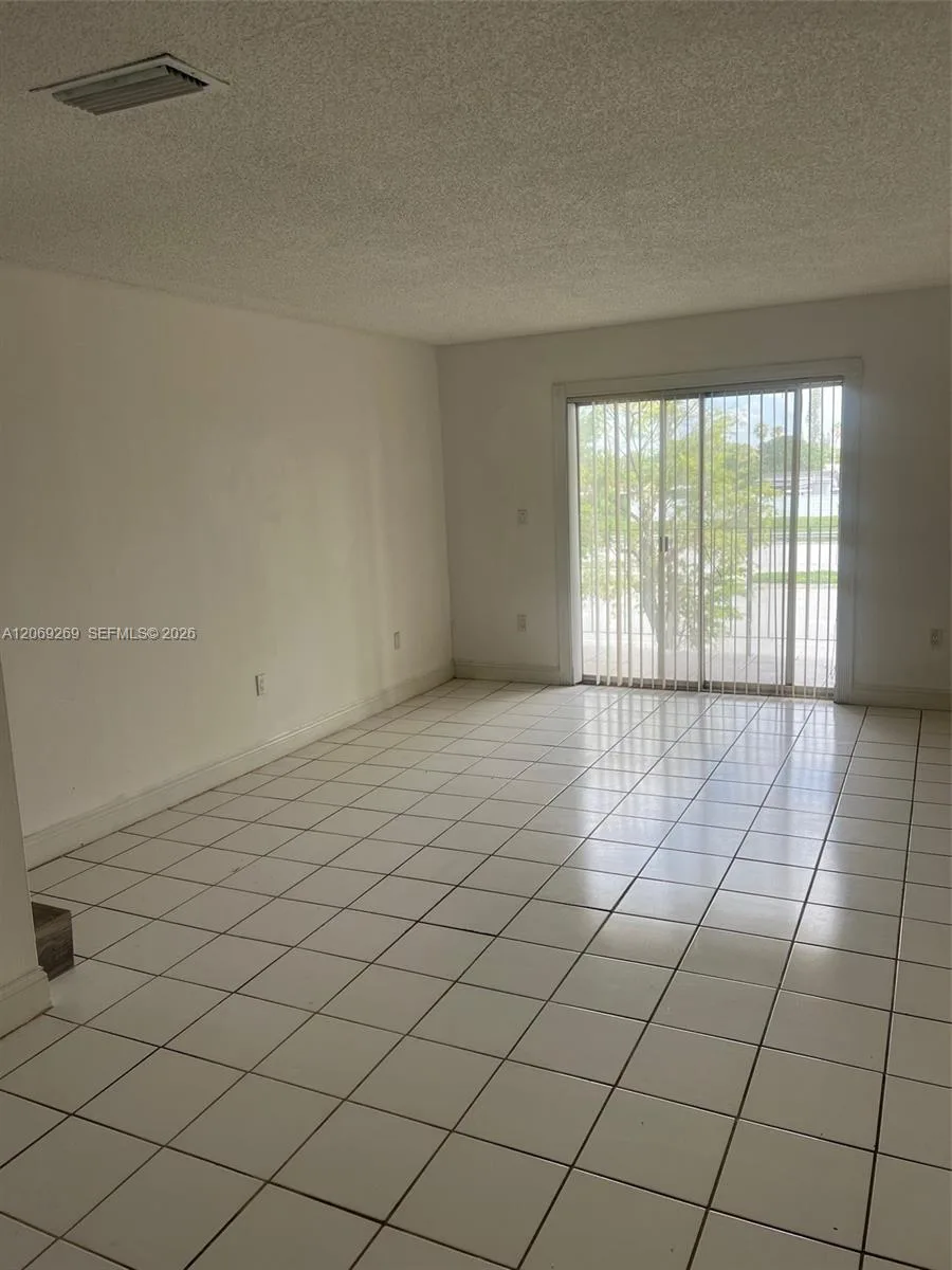 10500 SW 8th St # 410, Miami, FL 33174 photo 3