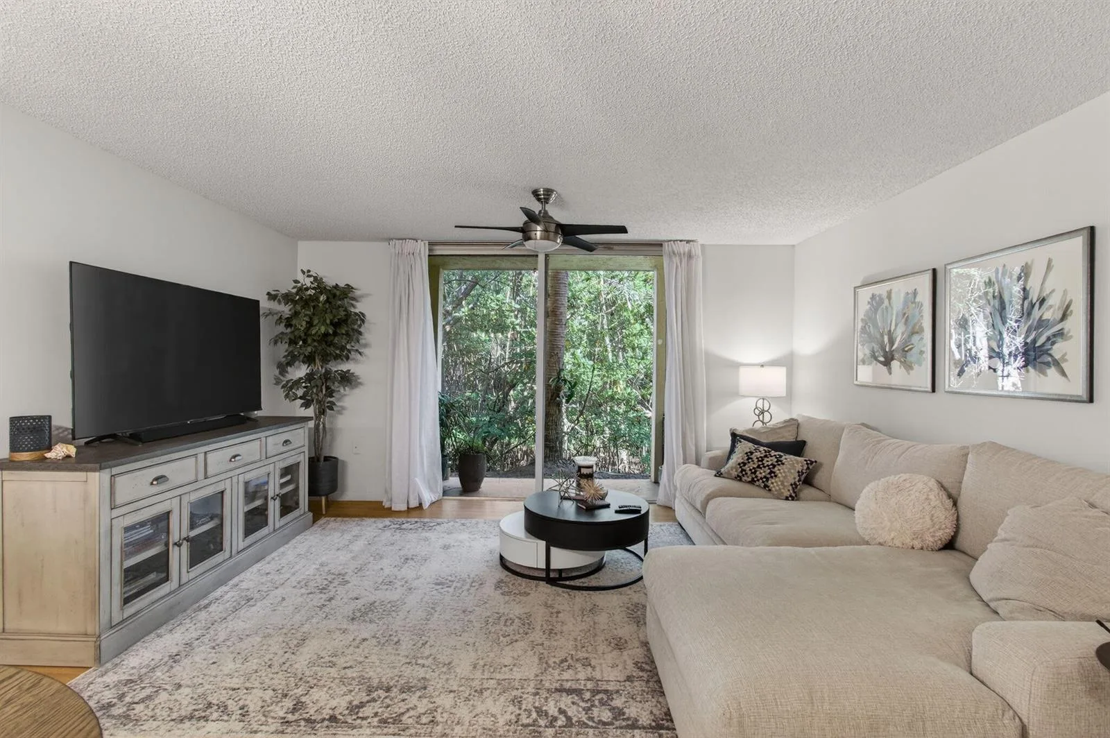1100 Scotia Drive # 104, Hypoluxo, FL 33462