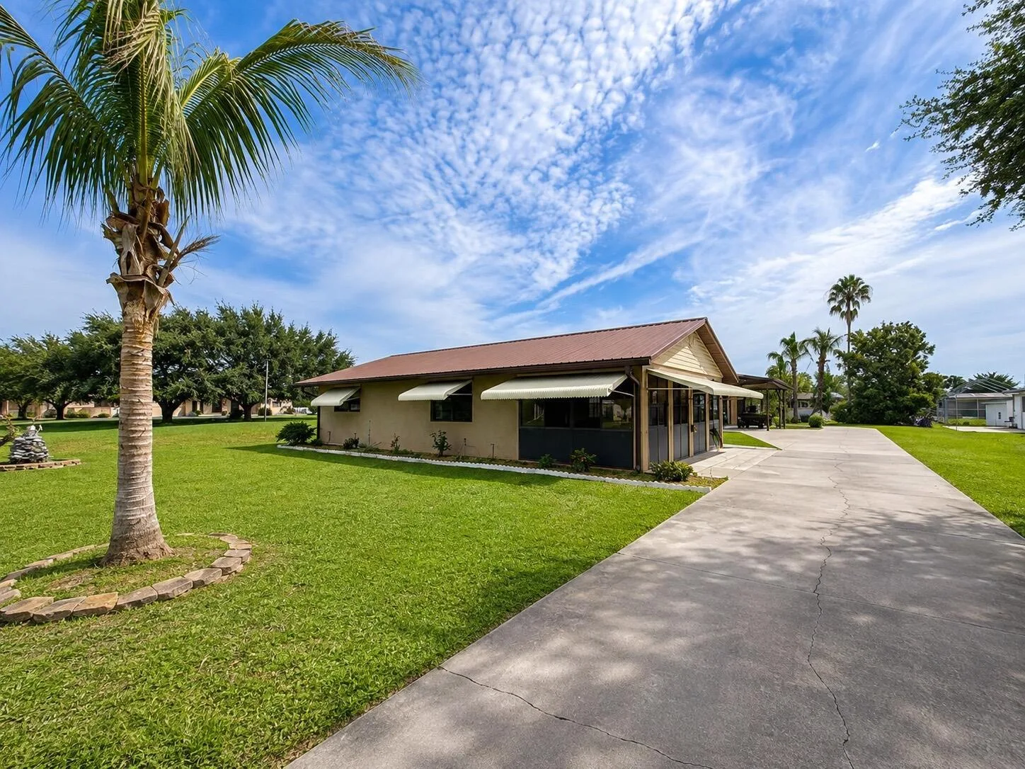 1095 CHOBEE Loop, Okeechobee, FL 34974