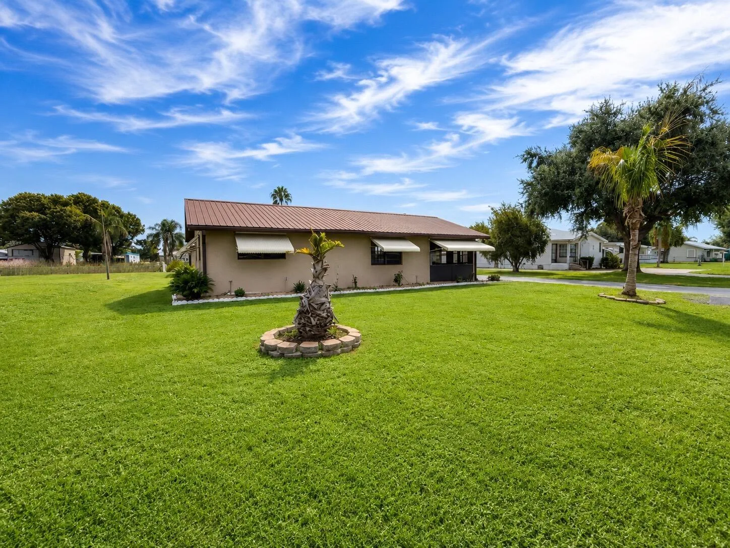 1095 CHOBEE Loop, Okeechobee, FL 34974 photo 2