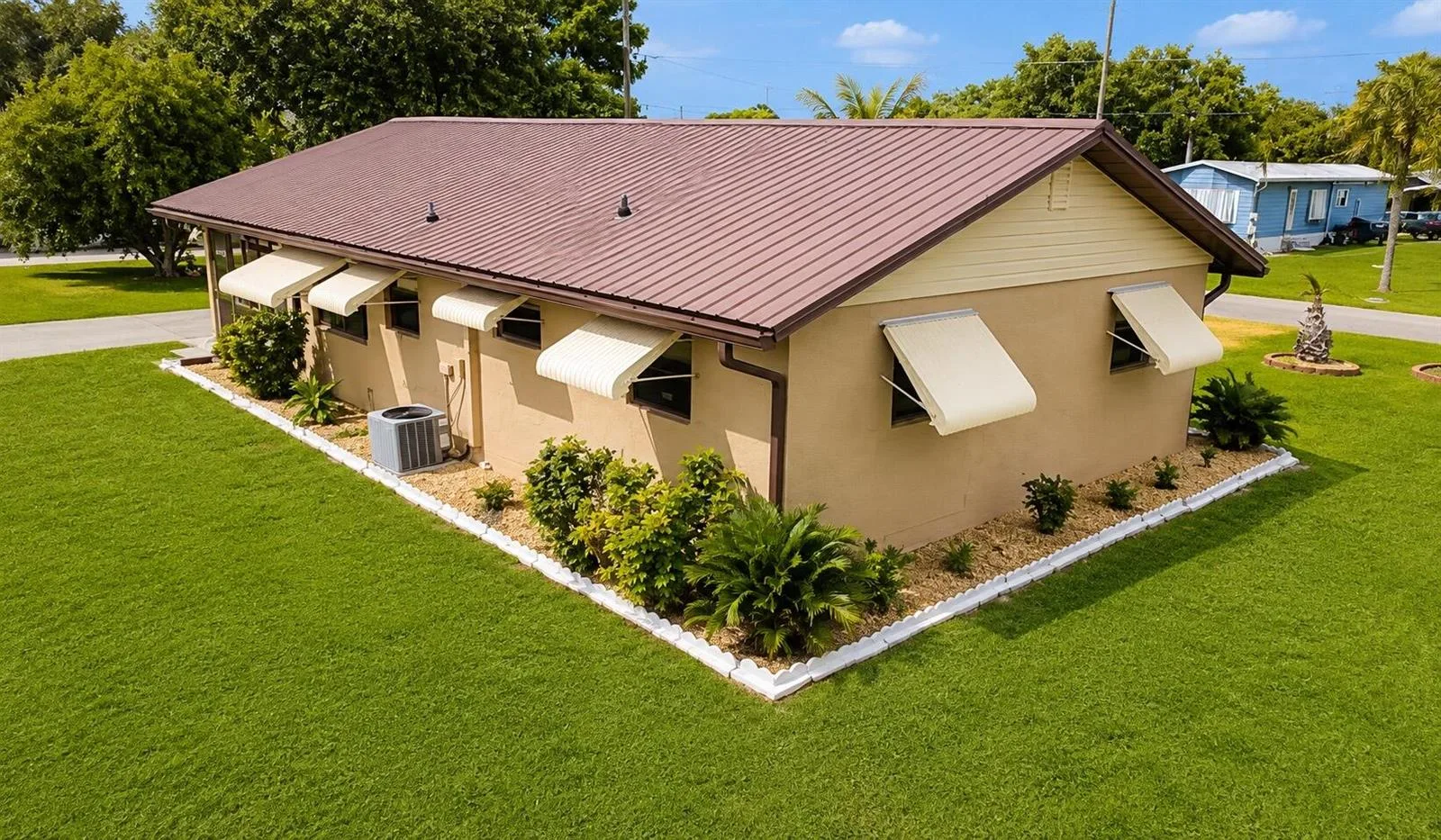1095 CHOBEE Loop, Okeechobee, FL 34974 photo 4