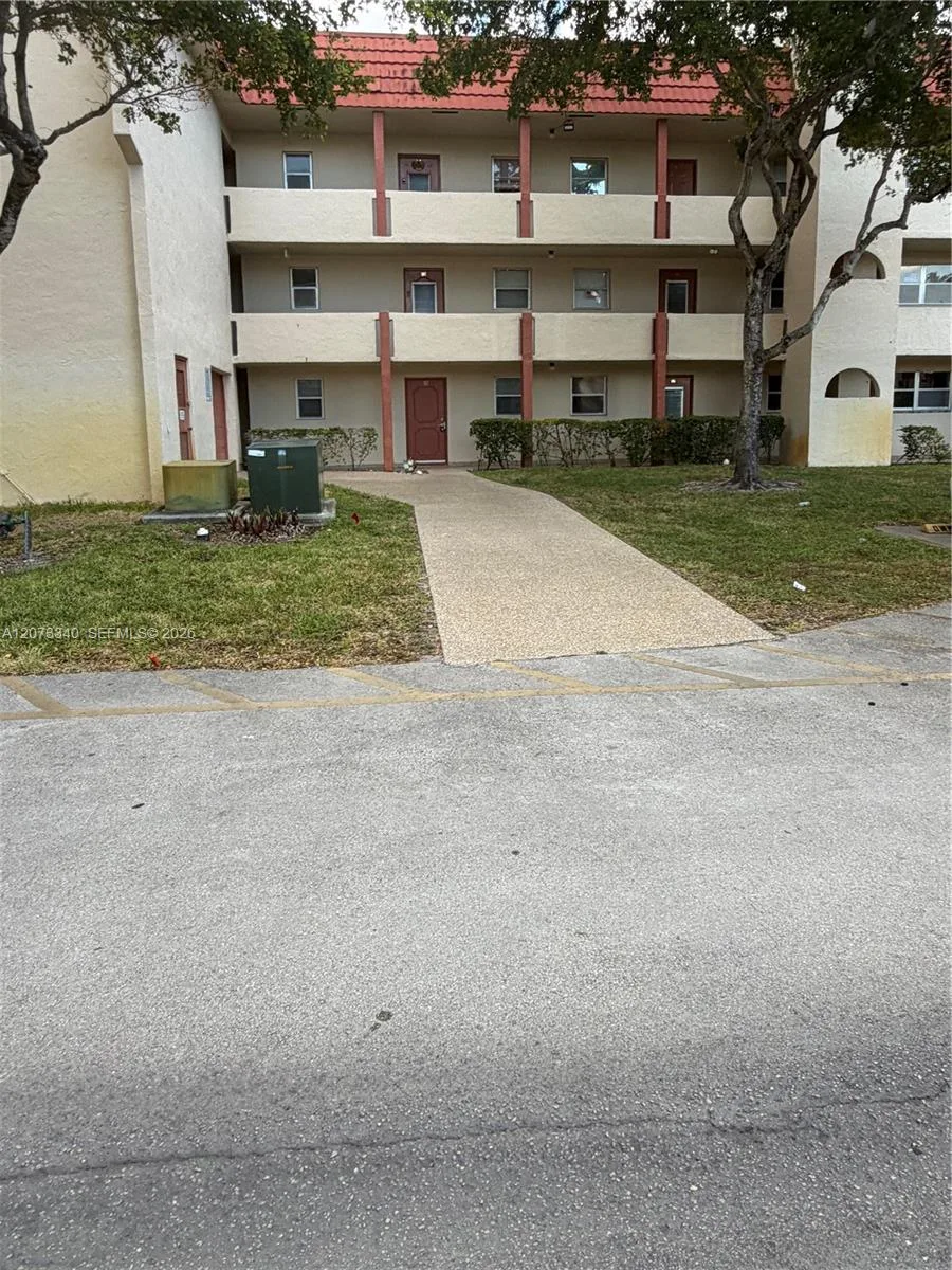 8051 N Sunrise Lakes Dr # 107, Sunrise, FL 33322 photo 13