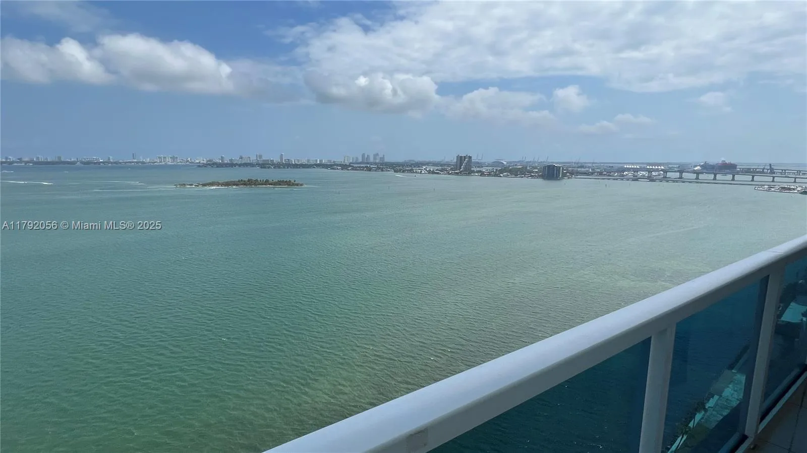 700 NE 25th St # 1703, Miami, FL 33137 photo 2