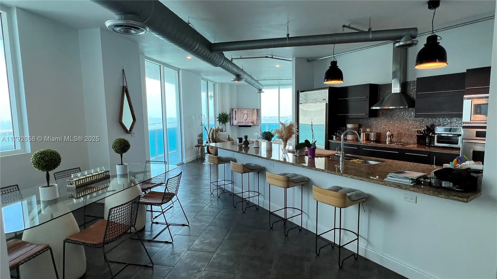 700 NE 25th St # 1703, Miami, FL 33137 photo 5