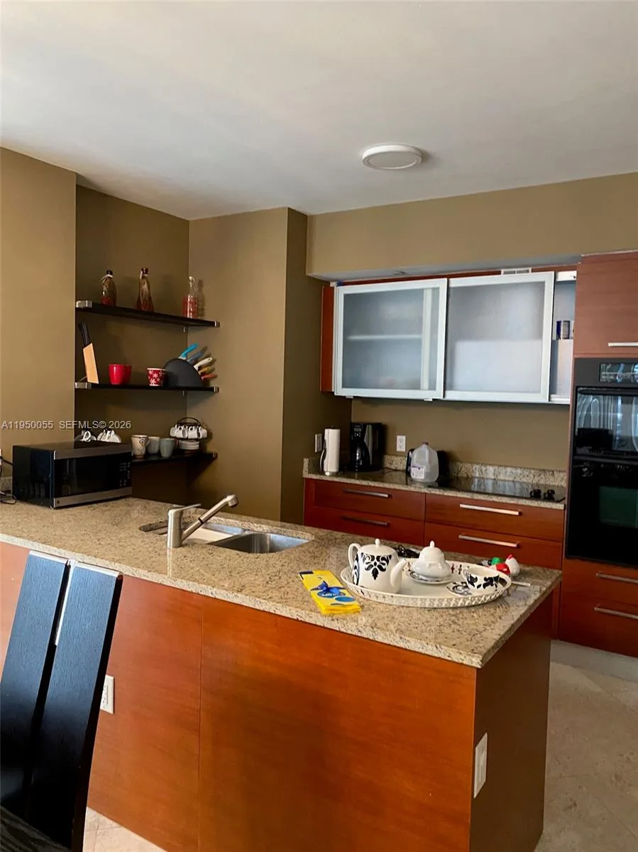 1830 S Ocean Dr # 1106, Hallandale Beach, FL 33009 photo 4