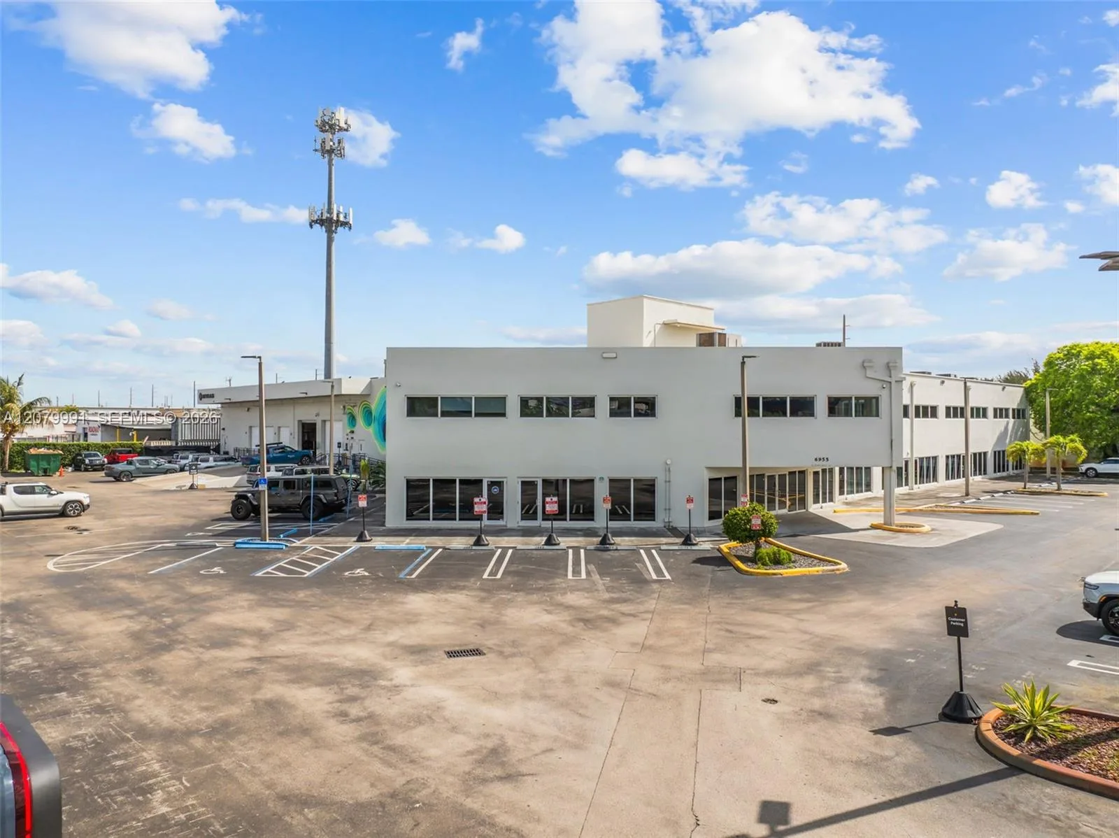 6955 NW 52nd St, Miami, FL 33166