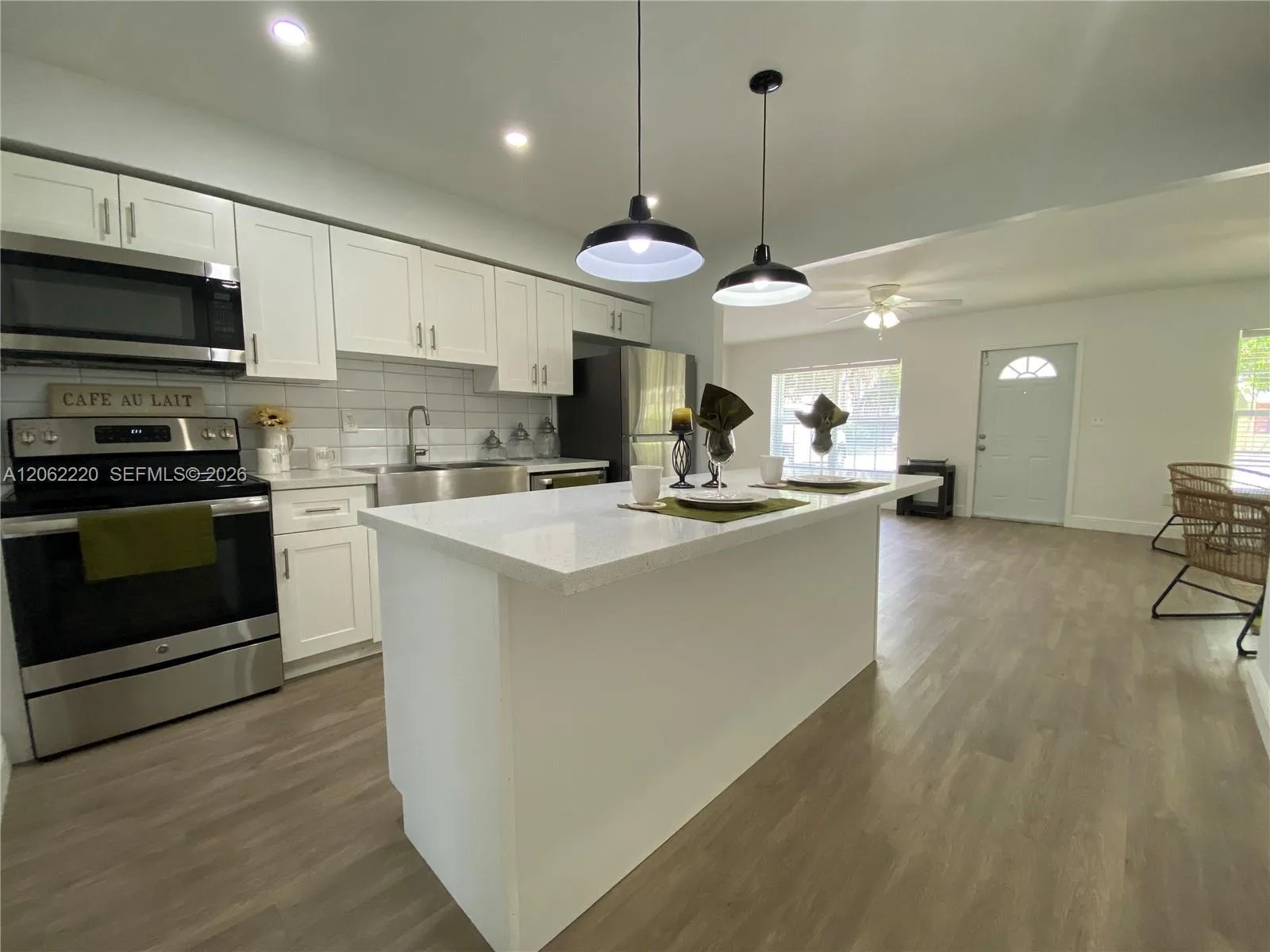 1120 SW 15th Ter, Fort Lauderdale, FL 33312 photo 2
