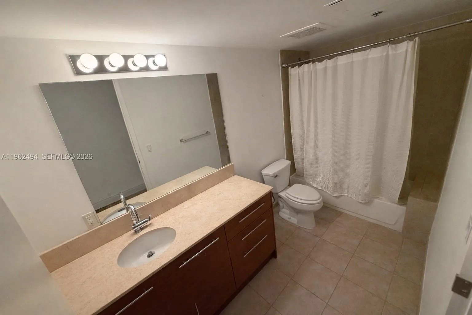 2641 N Flamingo Rd # TH5N, Sunrise, FL 33323 photo 8
