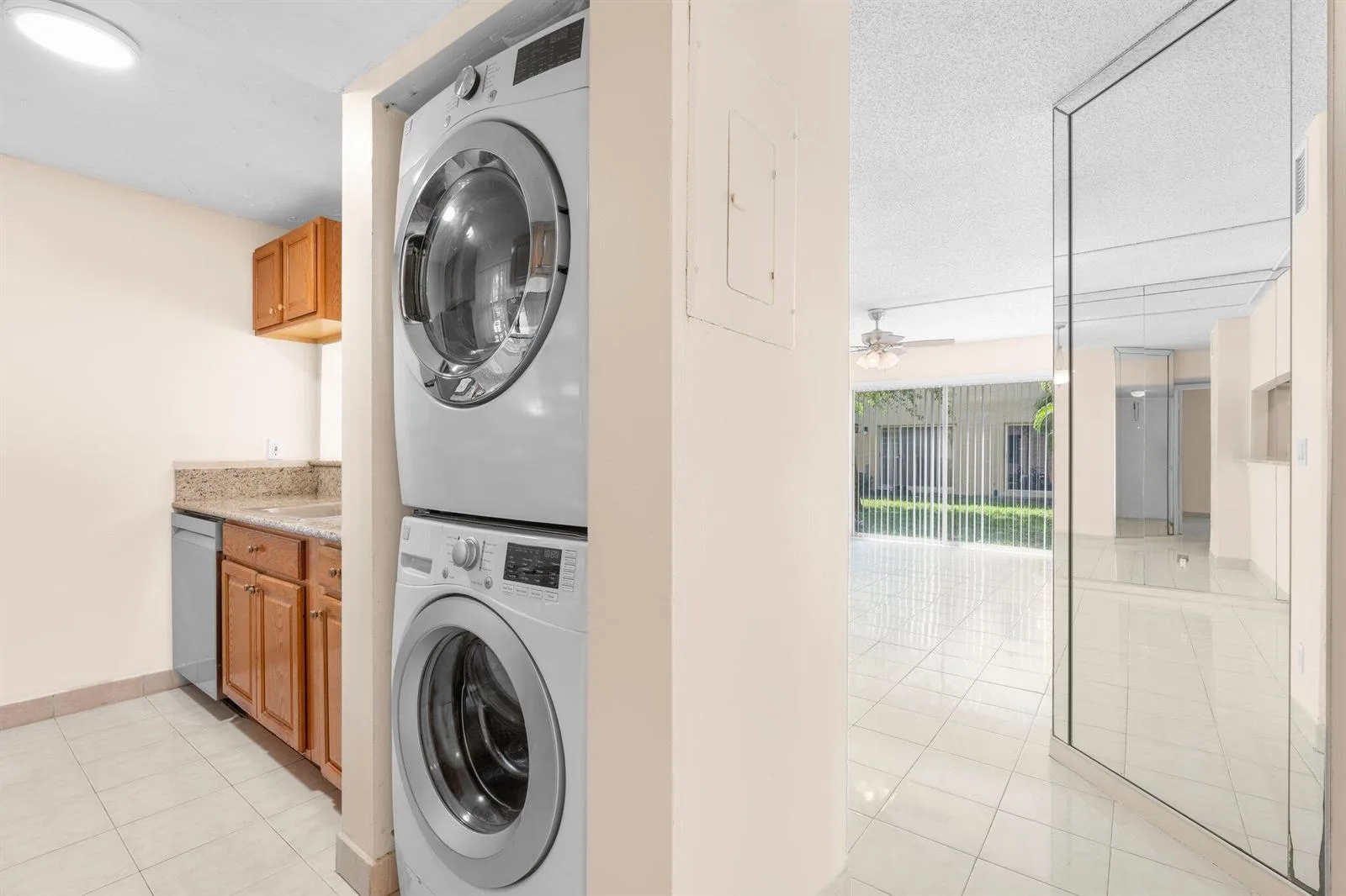 3230 NW 102nd Terrace # 108-f, Coral Springs, FL 33065