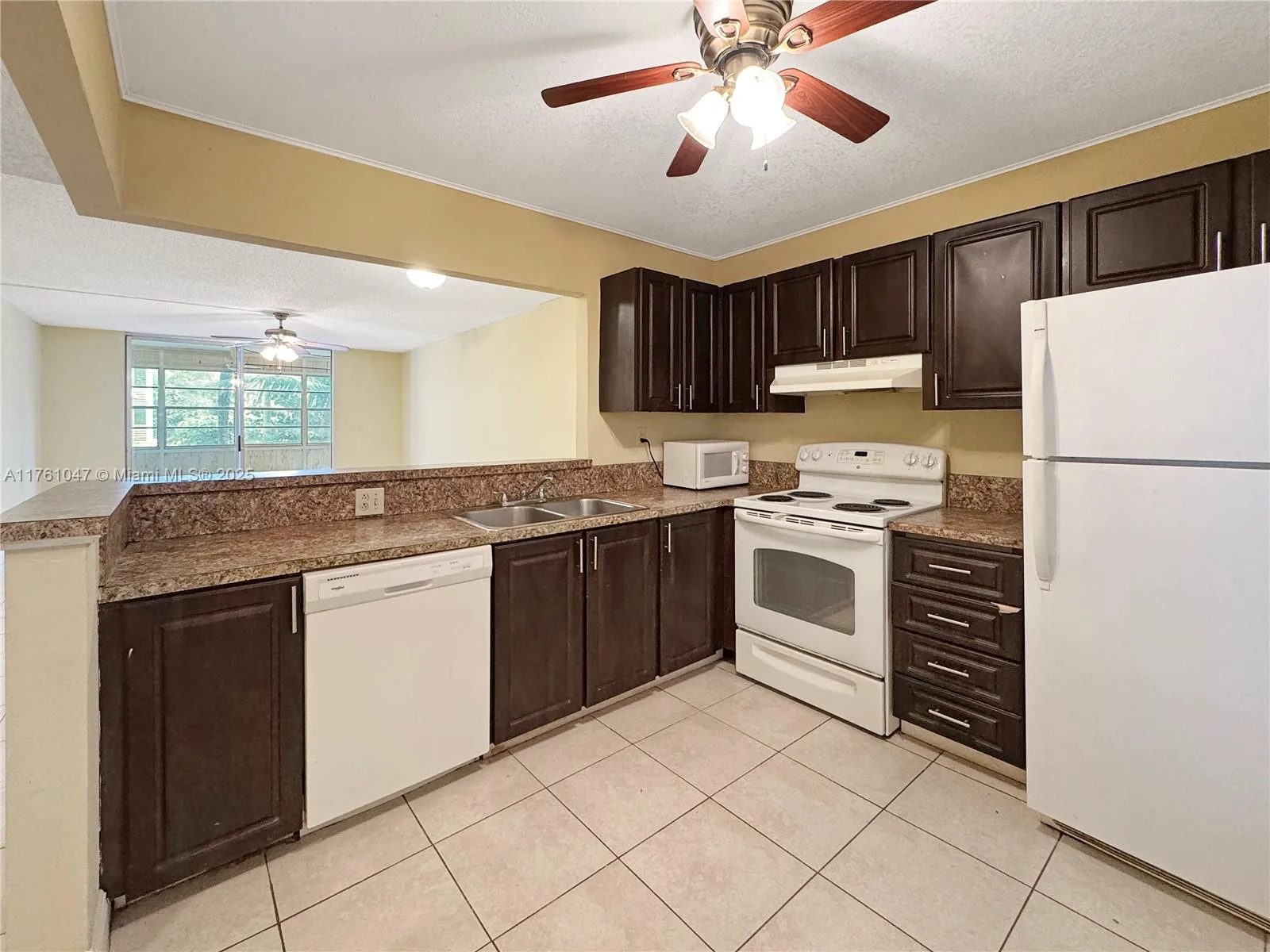410 NW 68th Ave # 207, Plantation, FL 33317 photo 2