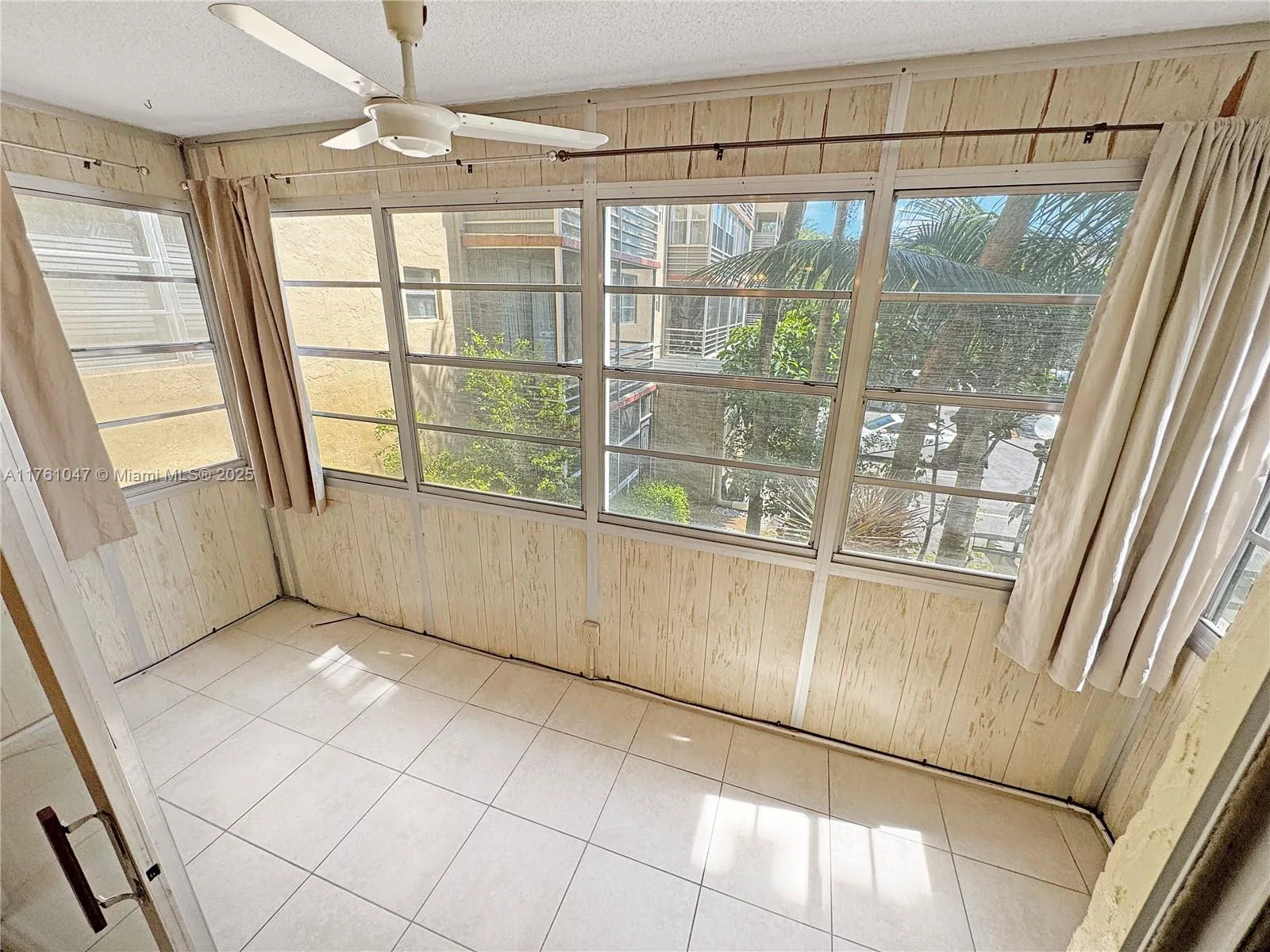 410 NW 68th Ave # 207, Plantation, FL 33317 photo 6