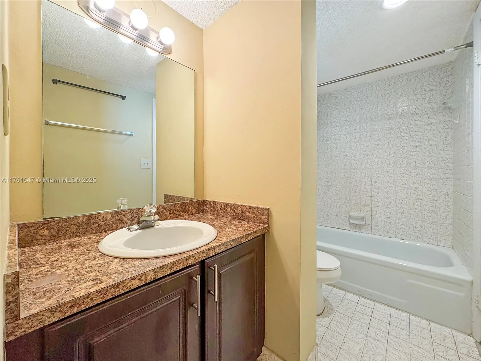 410 NW 68th Ave # 207, Plantation, FL 33317 photo 9