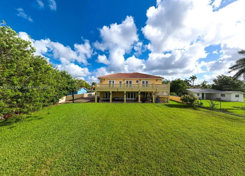 13370 SW 34th St, Miami, FL 33175 photo 2