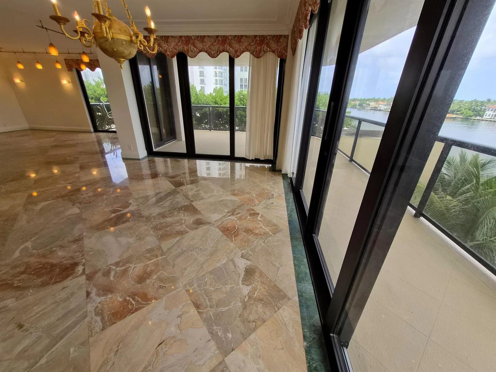19667 Turnberry Way # 4J, Aventura, FL 33180 photo 4