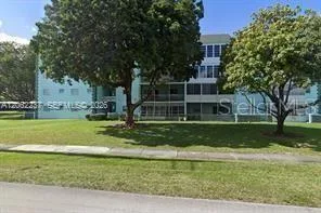 4141 NW 44th Ave # 226, Lauderdale Lakes, FL 33319