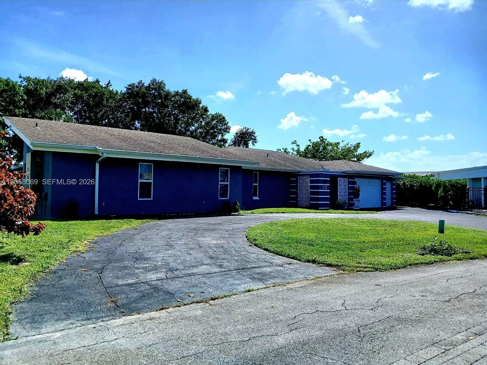 5710 Melaleuca Dr, Tamarac, FL 33319 photo 3