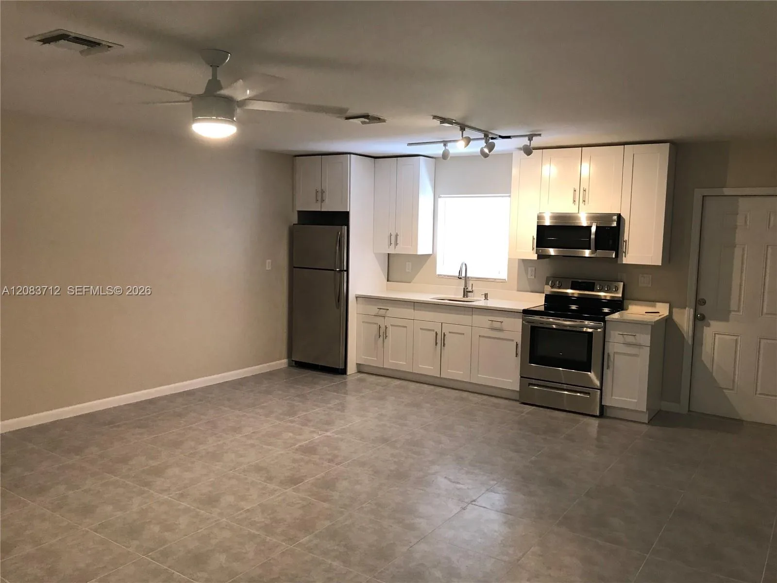 614 NW 2nd St # A, Delray Beach, FL 33444