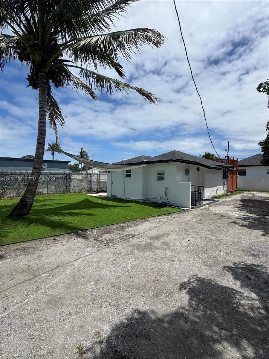 2211 NW 82nd St # 2, Miami, FL 33147 photo 4