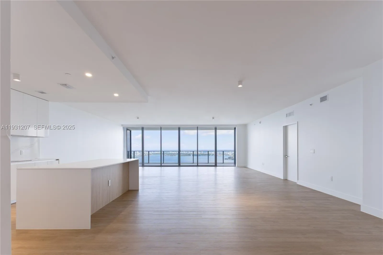 700 NE 24th St # 5402, Miami, FL 33137 photo 8