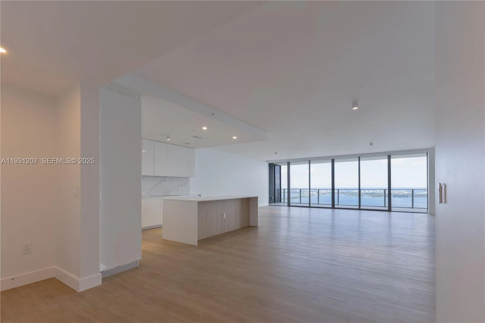 700 NE 24th St # 5402, Miami, FL 33137 photo 9