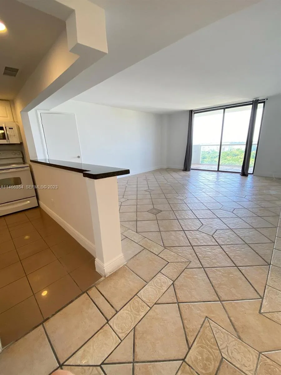 13499 Biscayne Blvd # 1505, North Miami, FL 33181