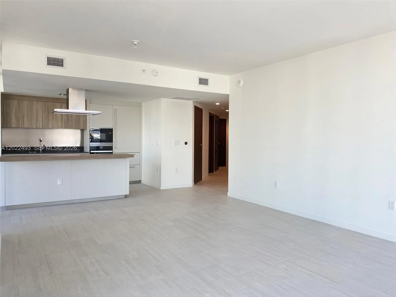 1000 Brickell Plz # 2715, Miami, FL 33131 photo 4