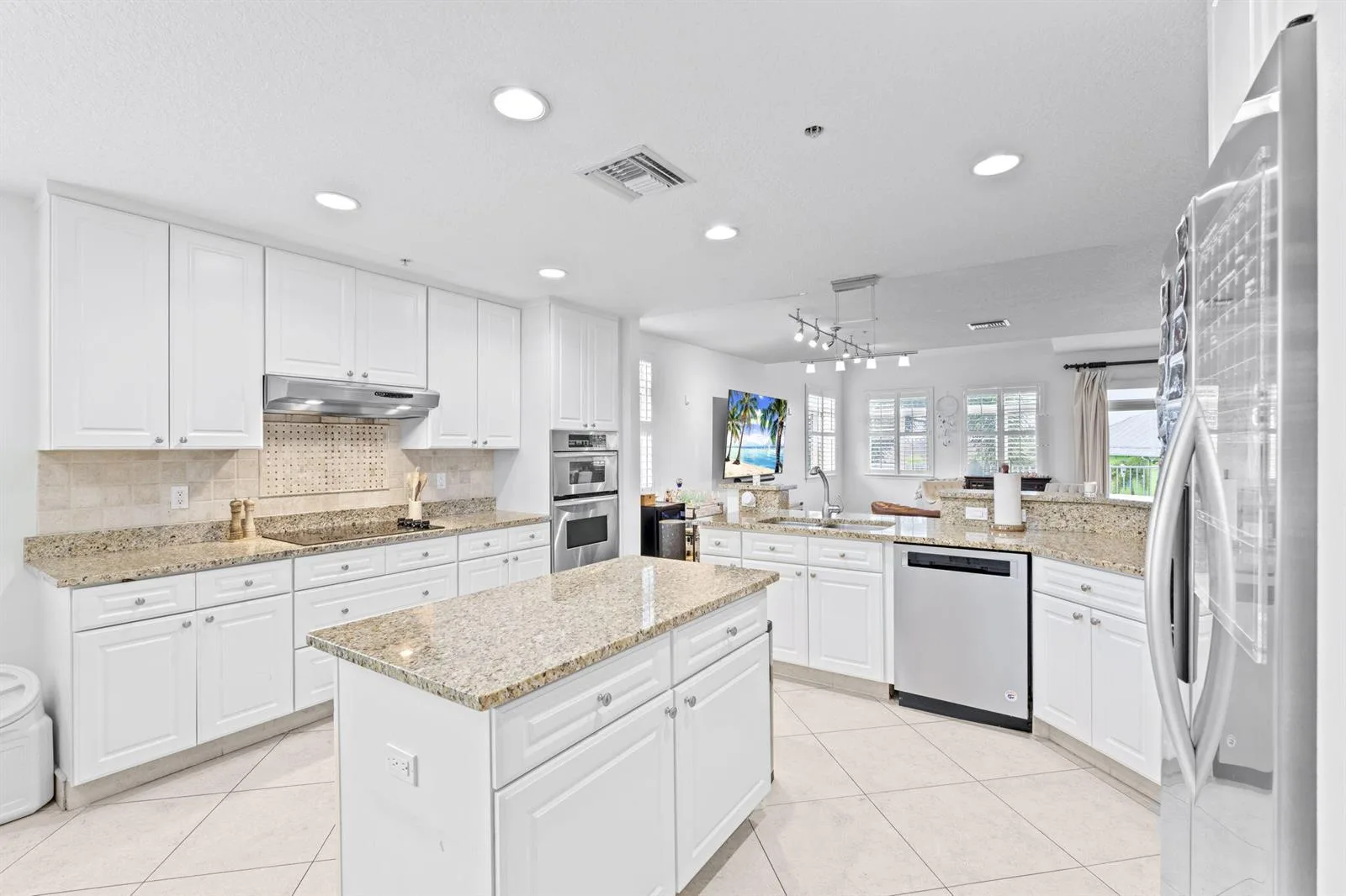 305 E Ocean Avenue # Th-7, Lantana, FL 33462