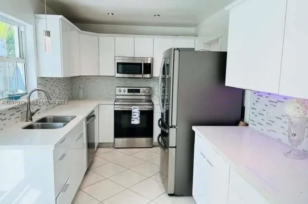 1980 NW 33rd Ct, Oakland Park, FL 33309 photo 12