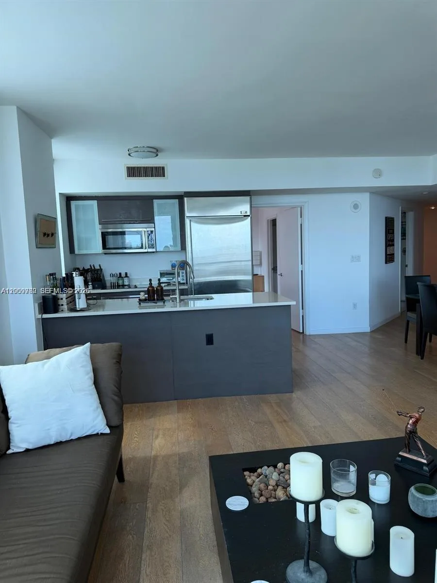 500 Brickell Ave # 1702, Miami, FL 33131 photo 6