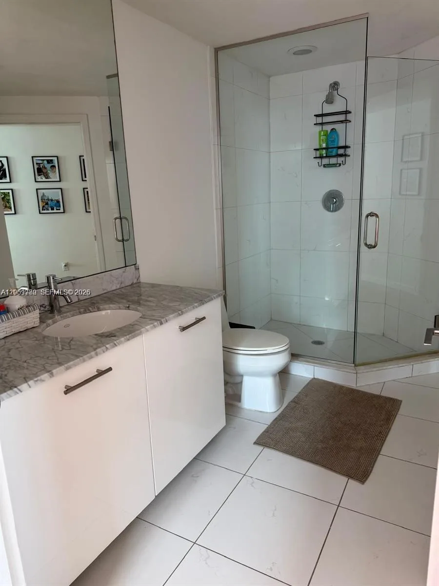 500 Brickell Ave # 1702, Miami, FL 33131 photo 9