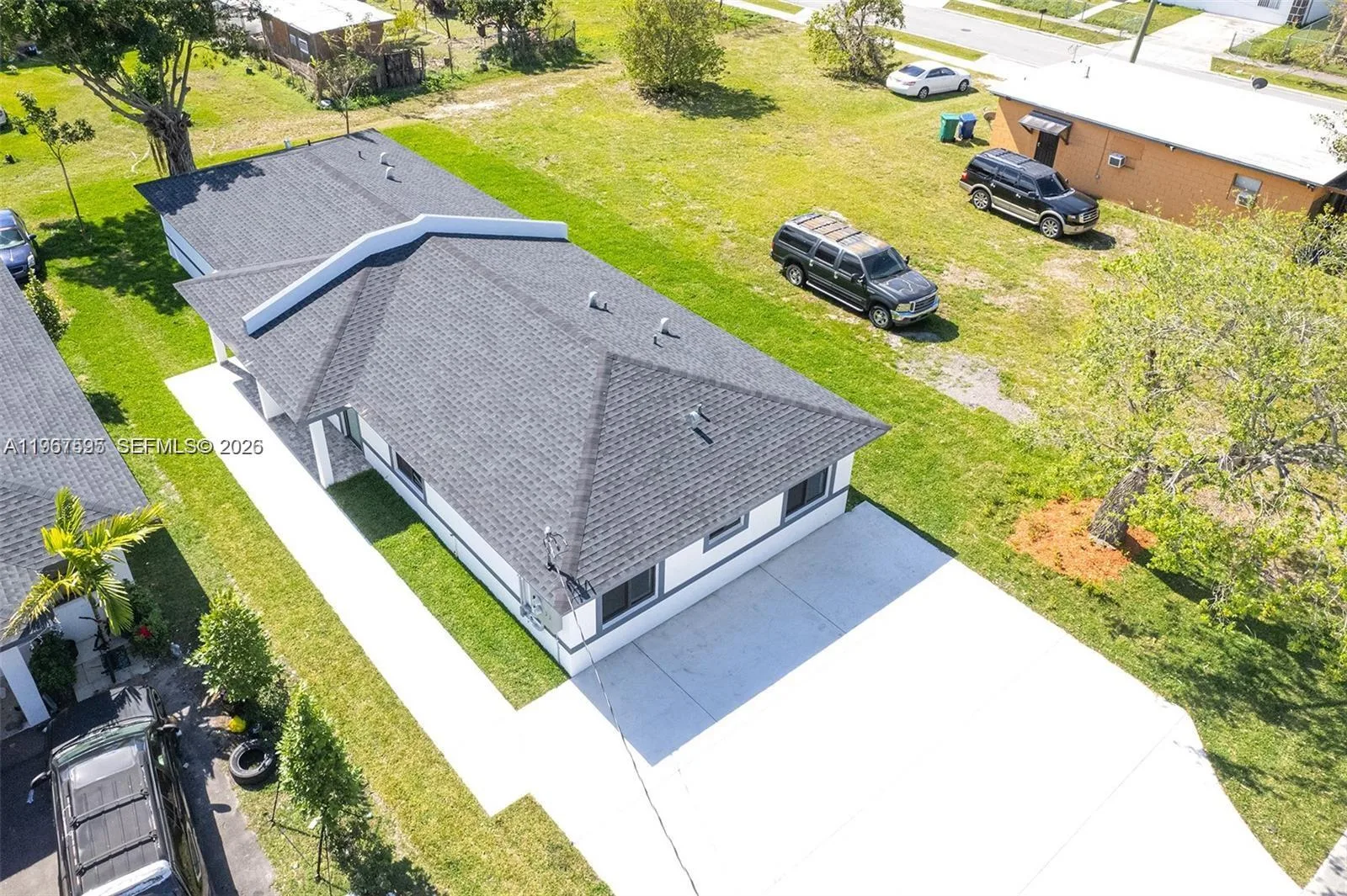 673 NW 14, Florida City, FL 33034 photo 4