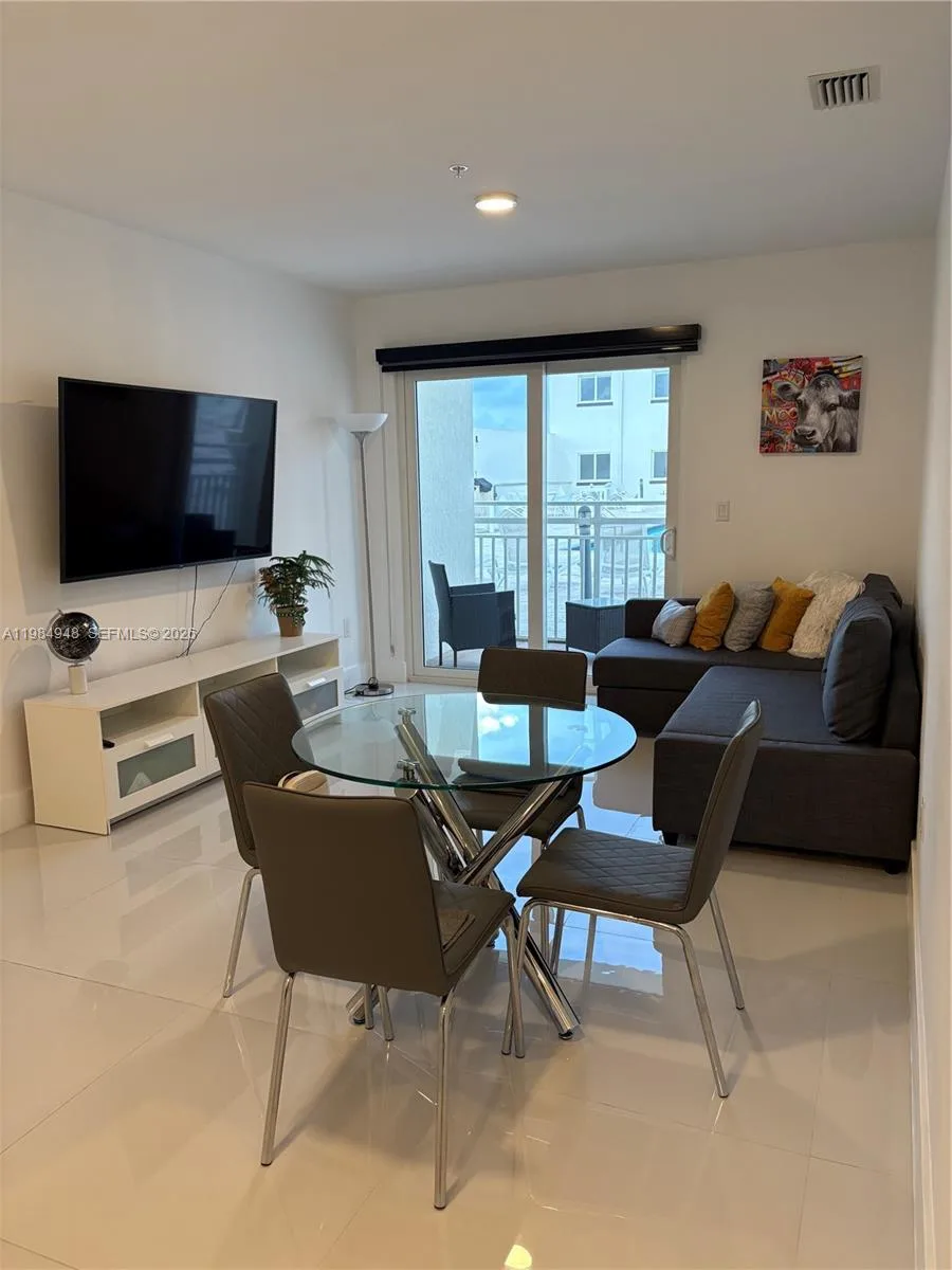 10950 NW 82nd St # 319, Doral, FL 33178 photo 11