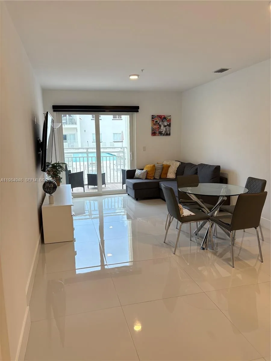 10950 NW 82nd St # 319, Doral, FL 33178 photo 6